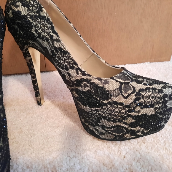 💫HOST PICK💫 House of CB 6 inch heels - Picture 3 of 9